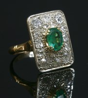 Lot 266 - A gold