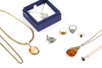 Lot 7A - A collection of costume jewellery