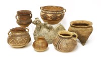 Lot 575 - A collection of Chinese earthenware