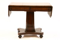 Lot 536 - A 19th century centre table