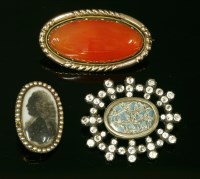 Lot 7 - A Georgian black dot paste brooch