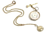 Lot 143 - A hollow gold flat section belcher chain