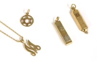 Lot 65 - An initial 'M' pendant suspended on a chase chain