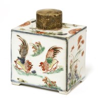 Lot 35 - A Chinese wucai tea caddy