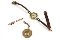 Lot 31 - A 9ct gold medallion with vacant cartouche