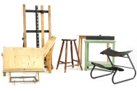 Lot 622 - A David Potter Ltd artist easel
