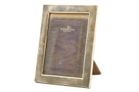 Lot 122 - A silver photograph frame