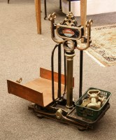 Lot 325 - A pair of Quiney & Sons leather scales