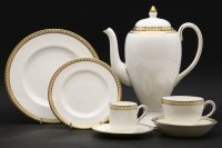 Lot 281 - A Wedgwood gold 'Ulander' pattern dinner service