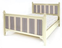 Lot 728 - A Neptune 'Chichester' bed