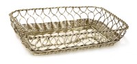 Lot 187 - An American bread roll dish