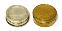 Lot 11 - A Georgian silver patch box