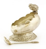 Lot 70 - A late 19th century electroplated spoon warmer