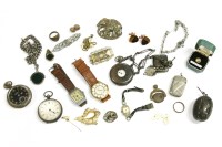 Lot 79 - A collection of items