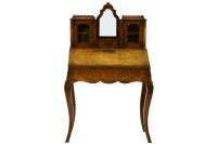 Lot 640 - A Victorian ladies desk