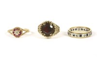 Lot 47 - A 9ct gold single stone garnet ring