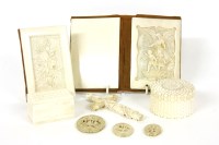 Lot 106 - European market ivory items