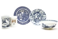 Lot 421 - A collection of Chinese blue and white porcelain