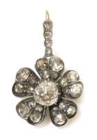 Lot 290 - A late Georgian single earring