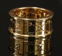 Lot 229 - An 18ct gold Gucci 'Icon' ring