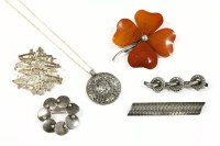 Lot 198 - A silver openwork abstract brooch/pendant