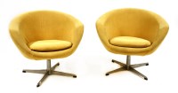 Lot 448 - A pair of tub chairs