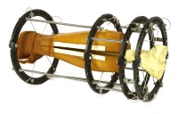 Lot 346 - A SURGEON'S CUTAWAY LEG MODEL