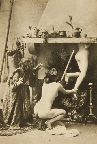 Lot 86 - SORCIÈRES AU SABBAT
c.1910