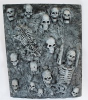 Lot 25 - SKULLS AND SKELETONS
