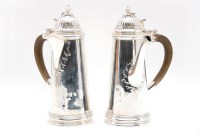 Lot 133A - A silver chocolate pot and milk jug