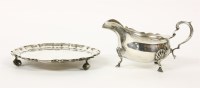 Lot 123 - A silver cream jug