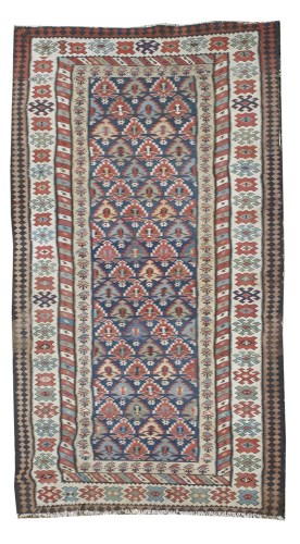 Lot 505 - A Kelim rug