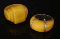 Lot 204 - An Art Deco amber coloured Bakelite ring