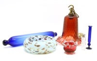 Lot 265 - A collection of glassware