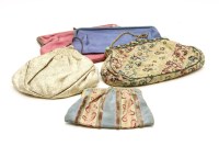 Lot 253 - A quantity of textiles