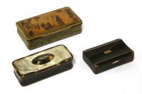 Lot 4 - A late Georgian horn and tortoiseshell snuff box