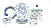 Lot 317 - An extensive Villeroy & Boch twelve setting part dinner service