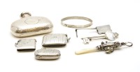 Lot 178 - A mixed lot of silver