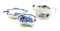 Lot 247 - An 18th century Worcester porcelain sauceboat