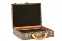 Lot 770 - A Louis Vuitton jewellery travel case