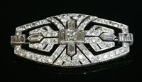 Lot 187 - A cased Austrian Art Deco diamond set plaque brooch