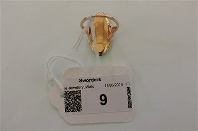 Lot 9 - A Georgian gold and enamel memorial ring