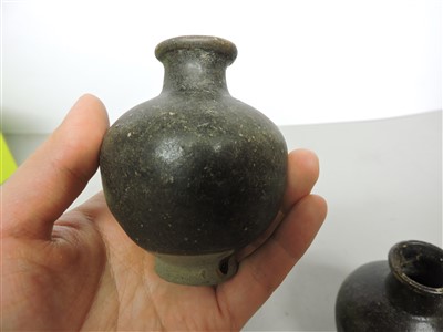 Lot 19 - A collection of Chinese jarlets