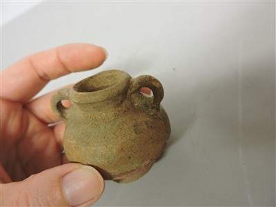 Lot 19 - A collection of Chinese jarlets