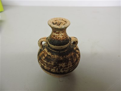 Lot 19 - A collection of Chinese jarlets