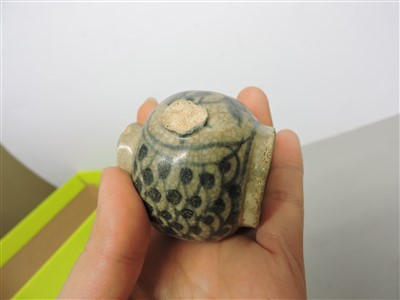 Lot 19 - A collection of Chinese jarlets