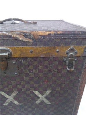 Lot 767 - An early 20th century French leather-bound trunk possibly by Goyard