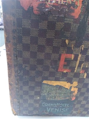 Lot 767 - An early 20th century French leather-bound trunk possibly by Goyard