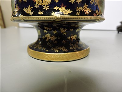 Lot 334 - A Japanese Kinkozan Satsuma vase