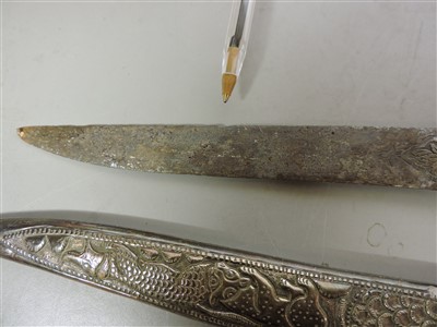 Lot 1 - An Indo-Persian silver dagger